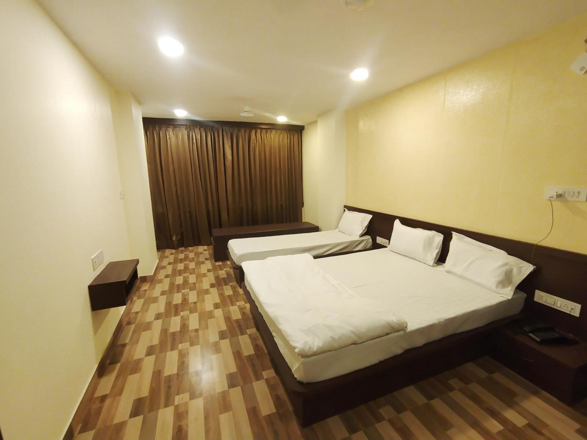 Hotel Raj